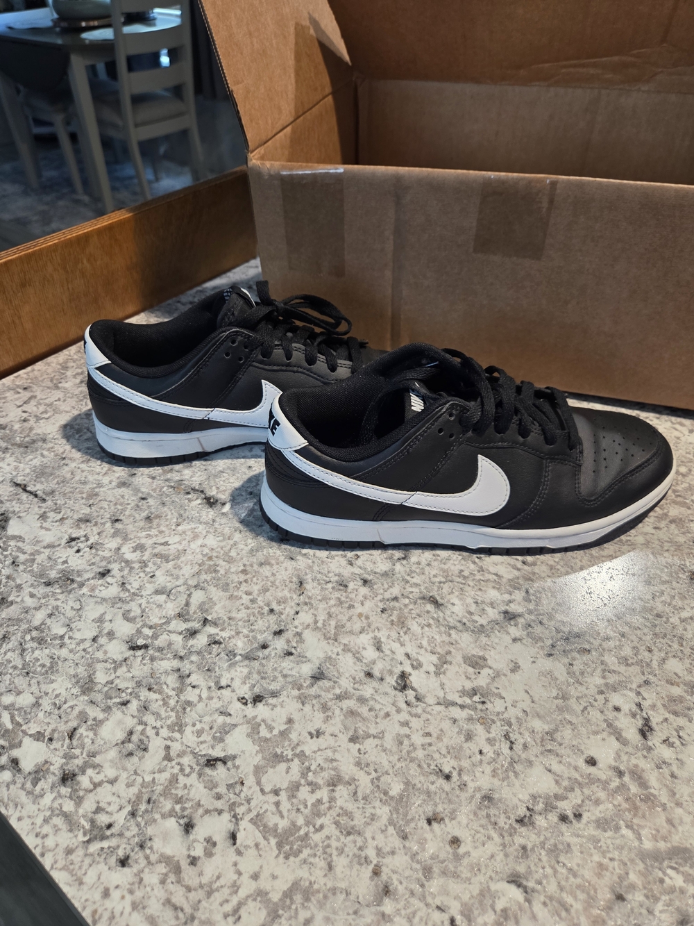 New Nike Black and White Dunk Shoes Sz 7m 8.5w